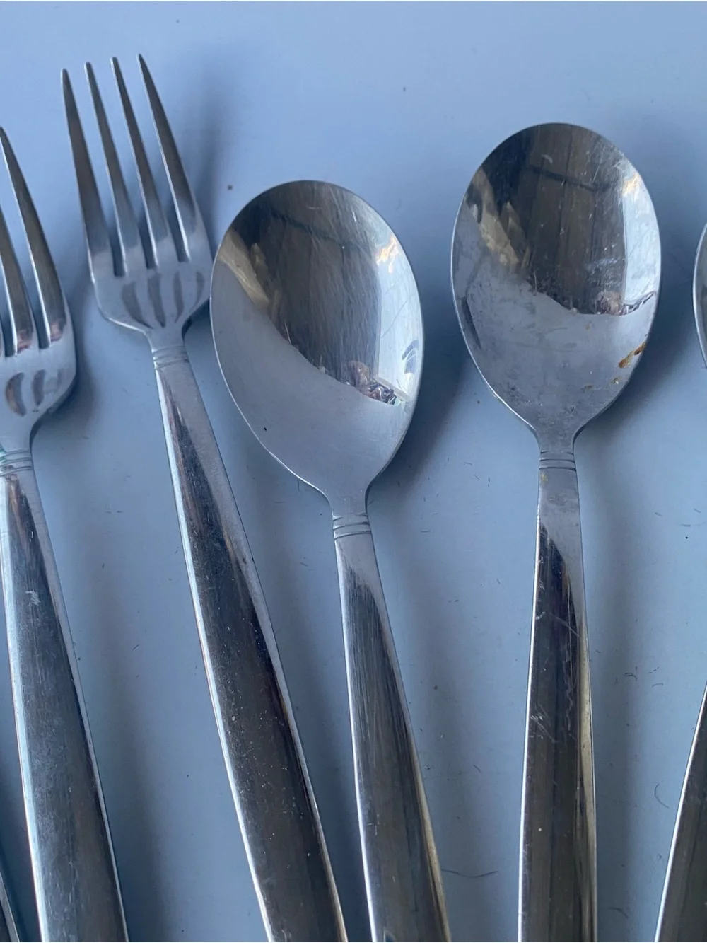 Source Unknown Silver Stainless Flatware Set - Forks & Spoons Knife